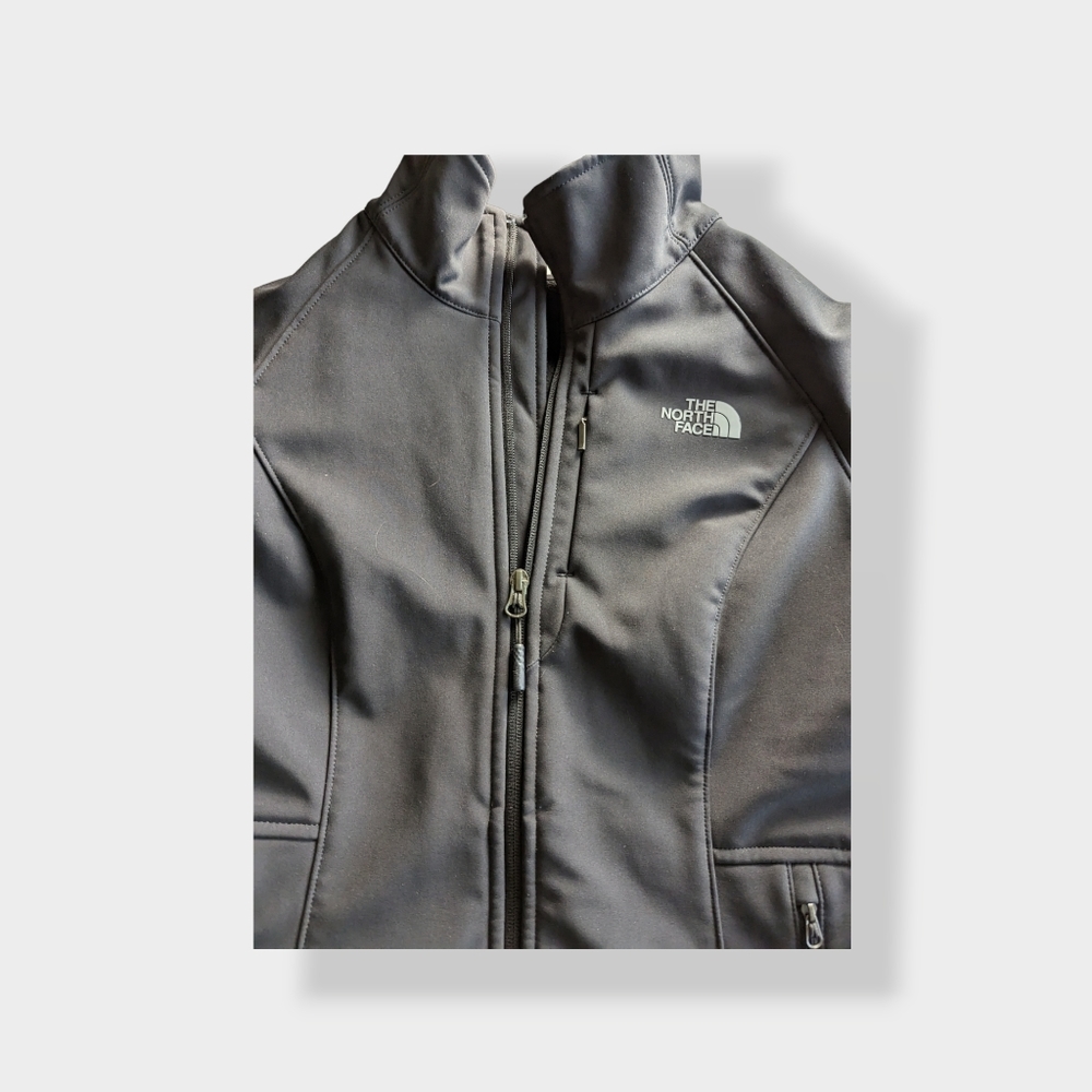The North Face® Ladies Apex Barrier Soft Shell Jacket - Picture 3 of 7